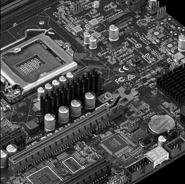 Asus WS C246M PRO - 90SW00E0-M0EAY0 - Obrázek 8
