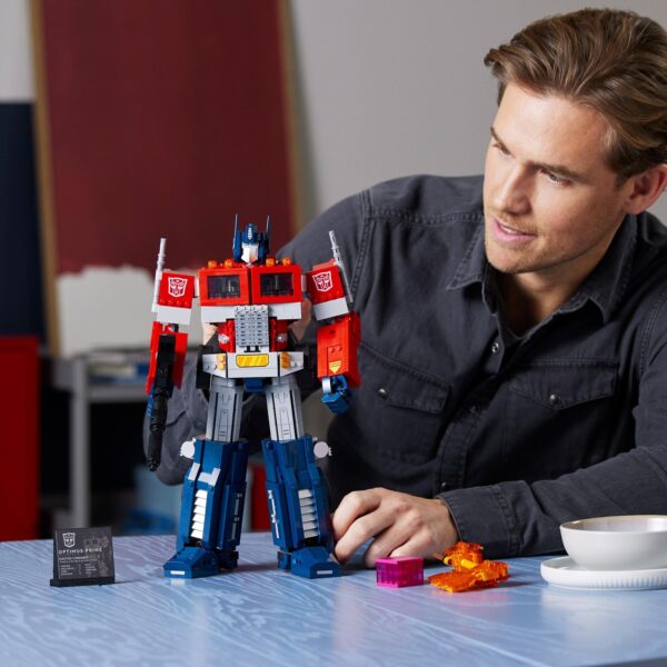 LEGO Icons 10302 Optimus Prime - 10302 - Image 7