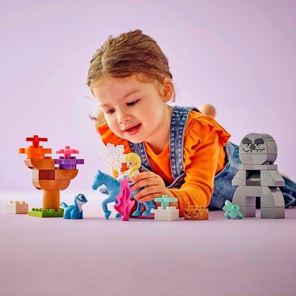 LEGO DUPLO | Disney 10418 Elsa a Bruni v začarovaném lese – 10418 - Image 2